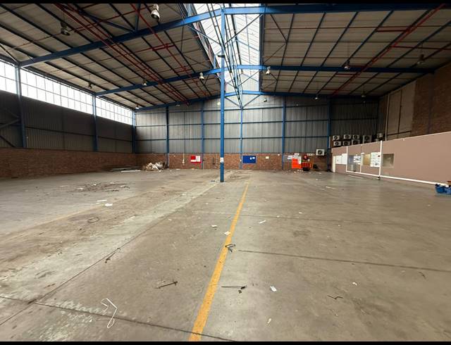 2,594M² WAREHOUSE TO LET IN SPARTAN